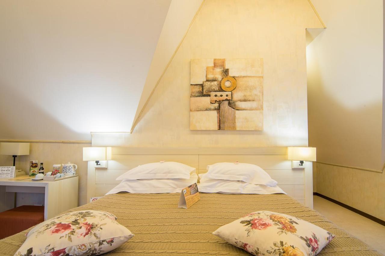 Ioana Boutique Hotel Синая Екстериор снимка