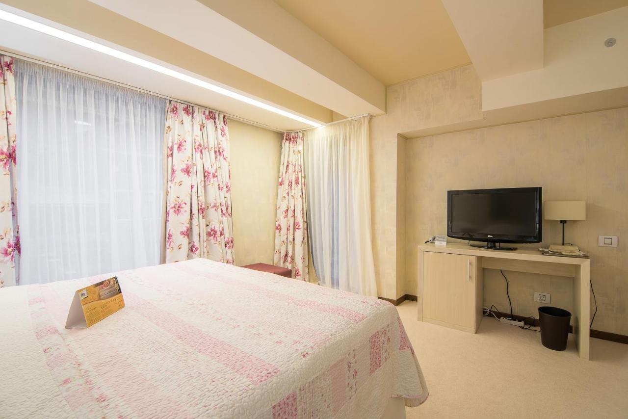 Ioana Boutique Hotel Синая Екстериор снимка