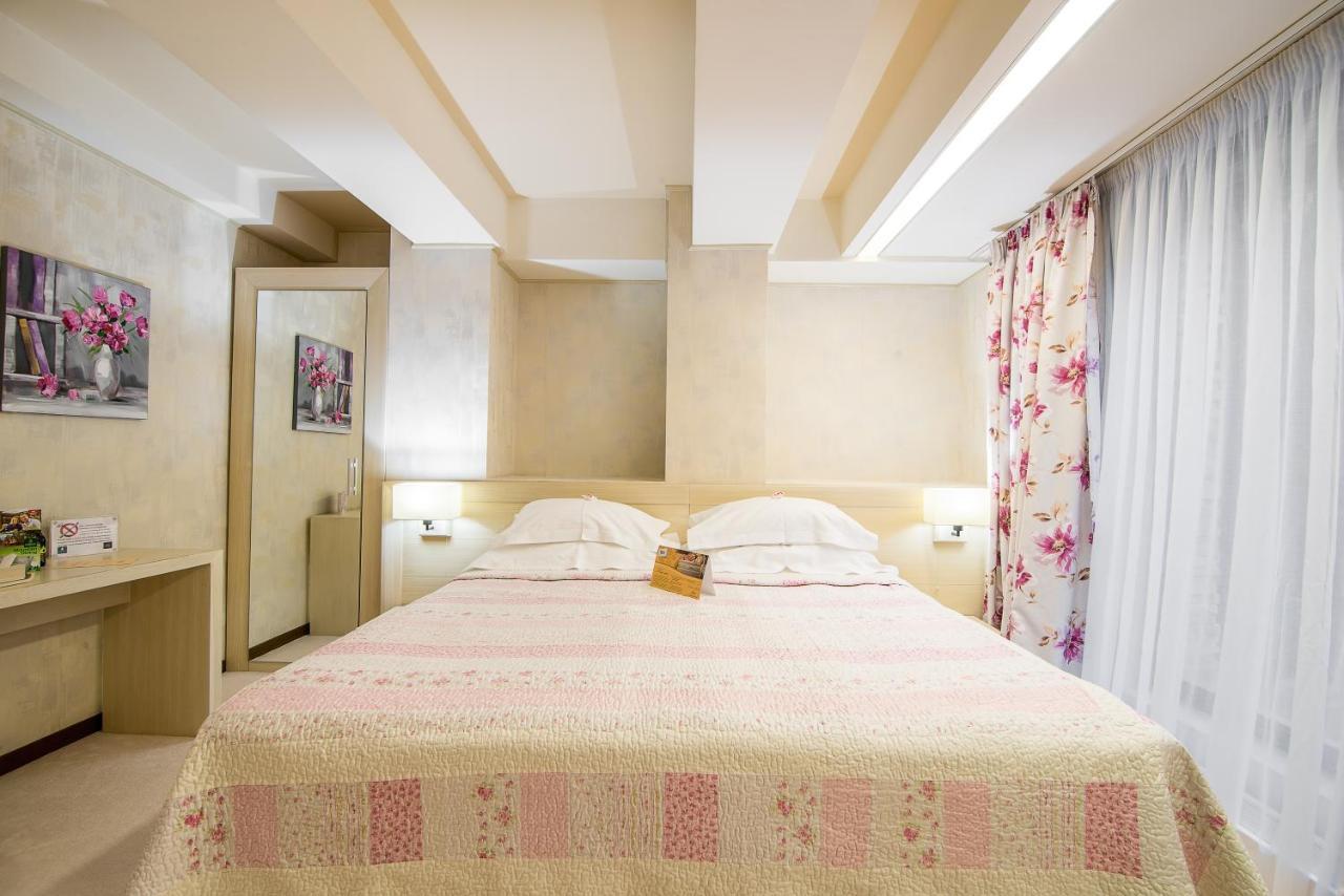 Ioana Boutique Hotel Синая Екстериор снимка