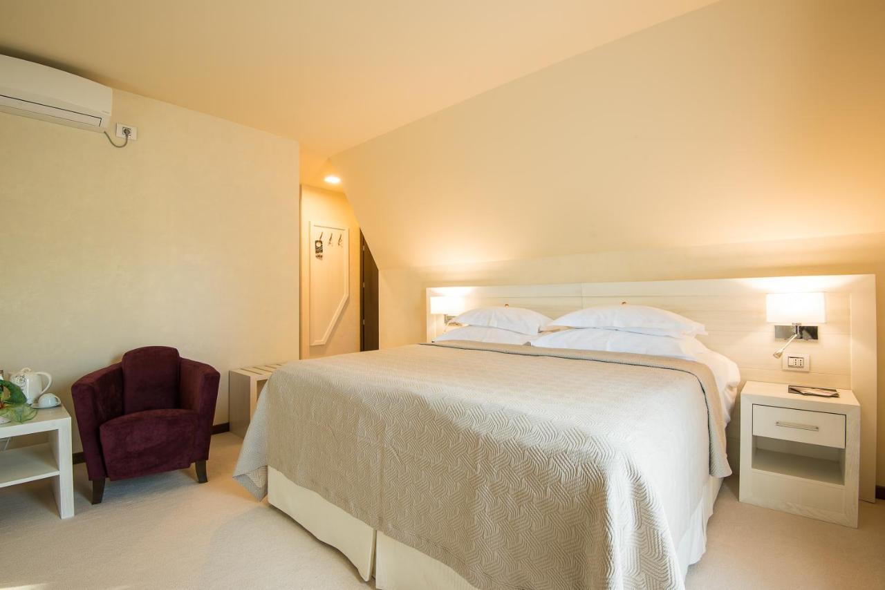 Ioana Boutique Hotel Синая Екстериор снимка