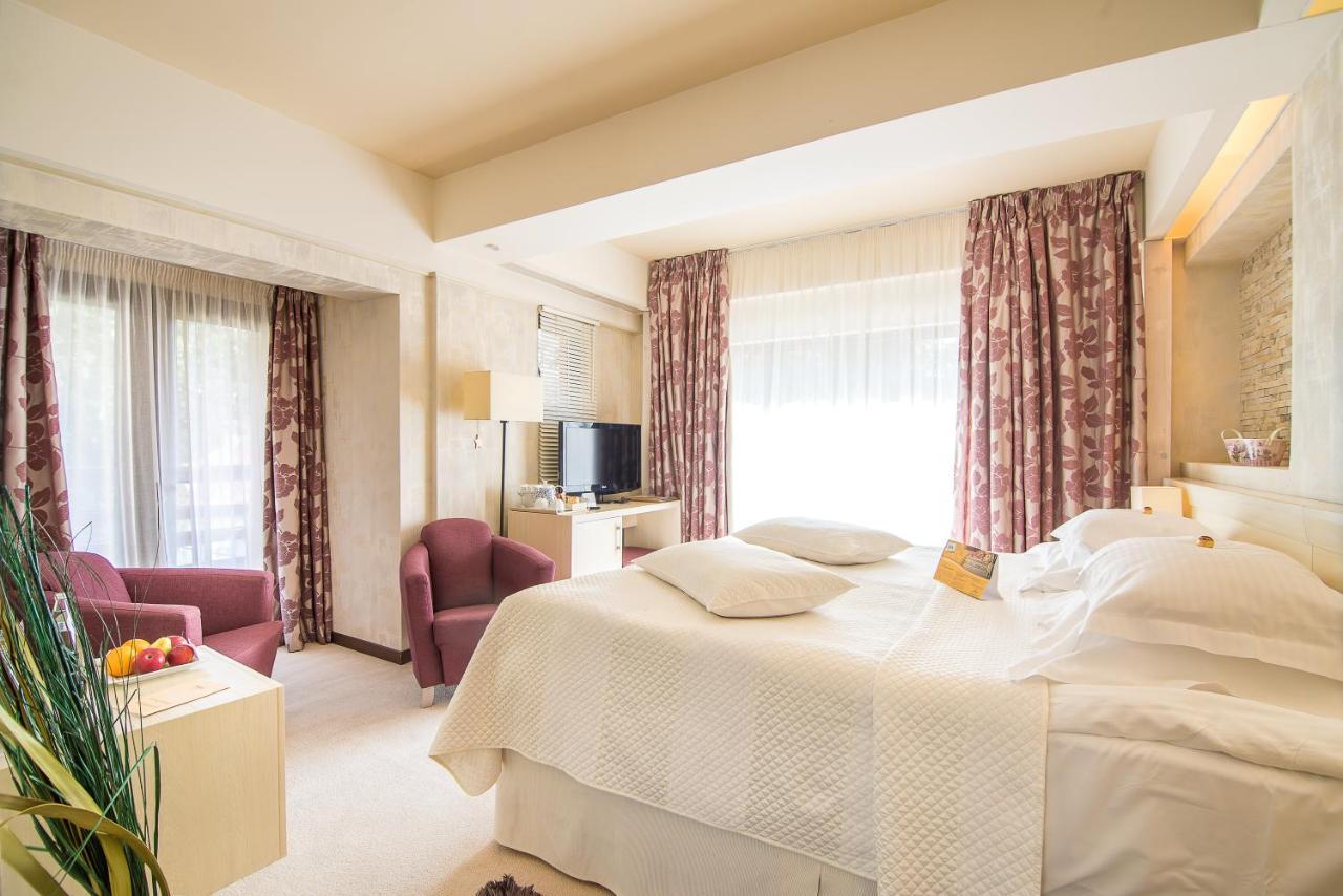 Ioana Boutique Hotel Синая Екстериор снимка