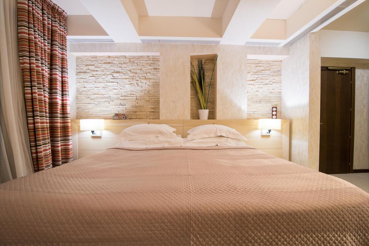 Ioana Boutique Hotel Синая Екстериор снимка