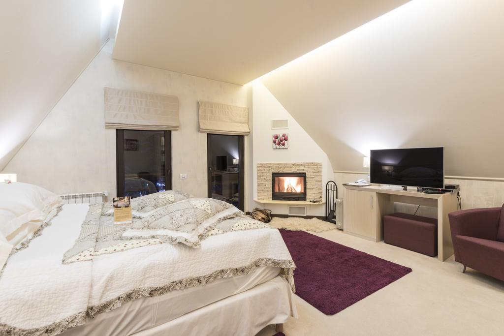 Ioana Boutique Hotel Синая Екстериор снимка