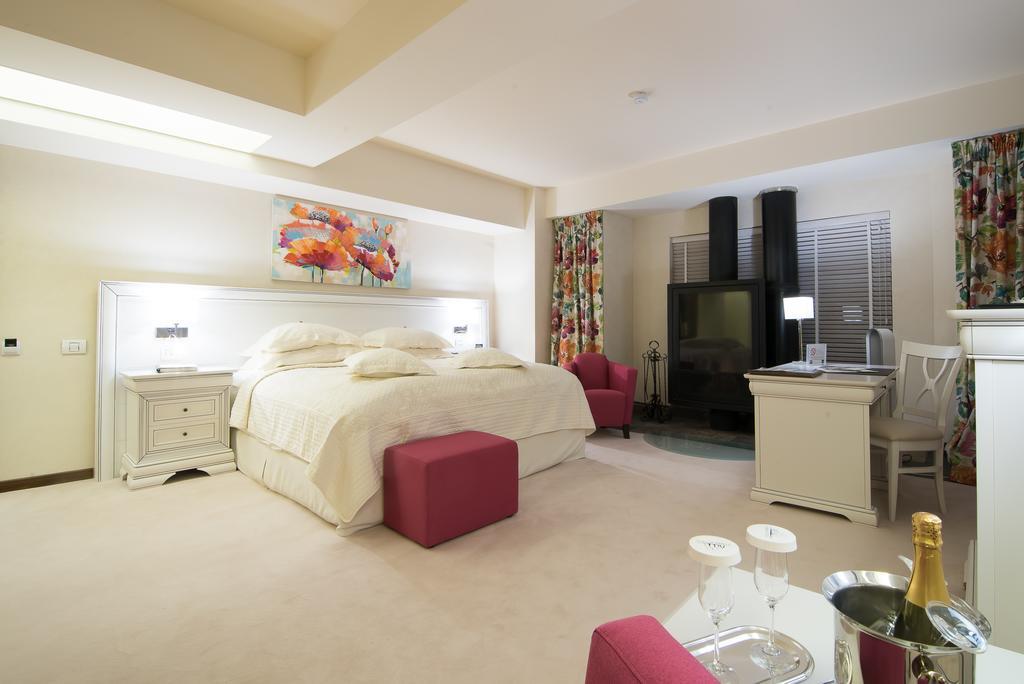 Ioana Boutique Hotel Синая Екстериор снимка