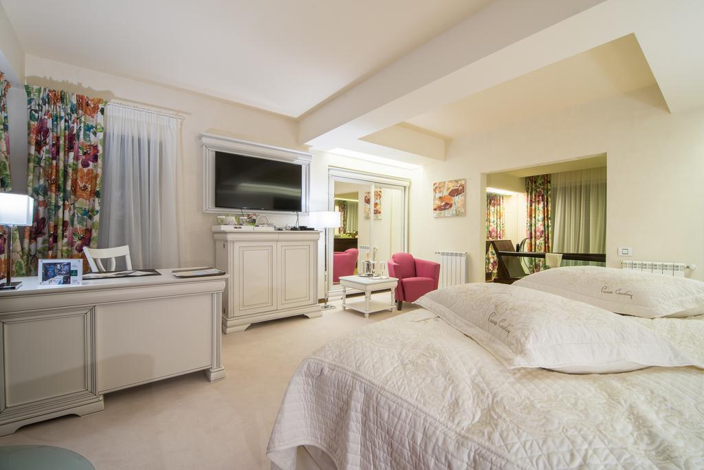 Ioana Boutique Hotel Синая Екстериор снимка